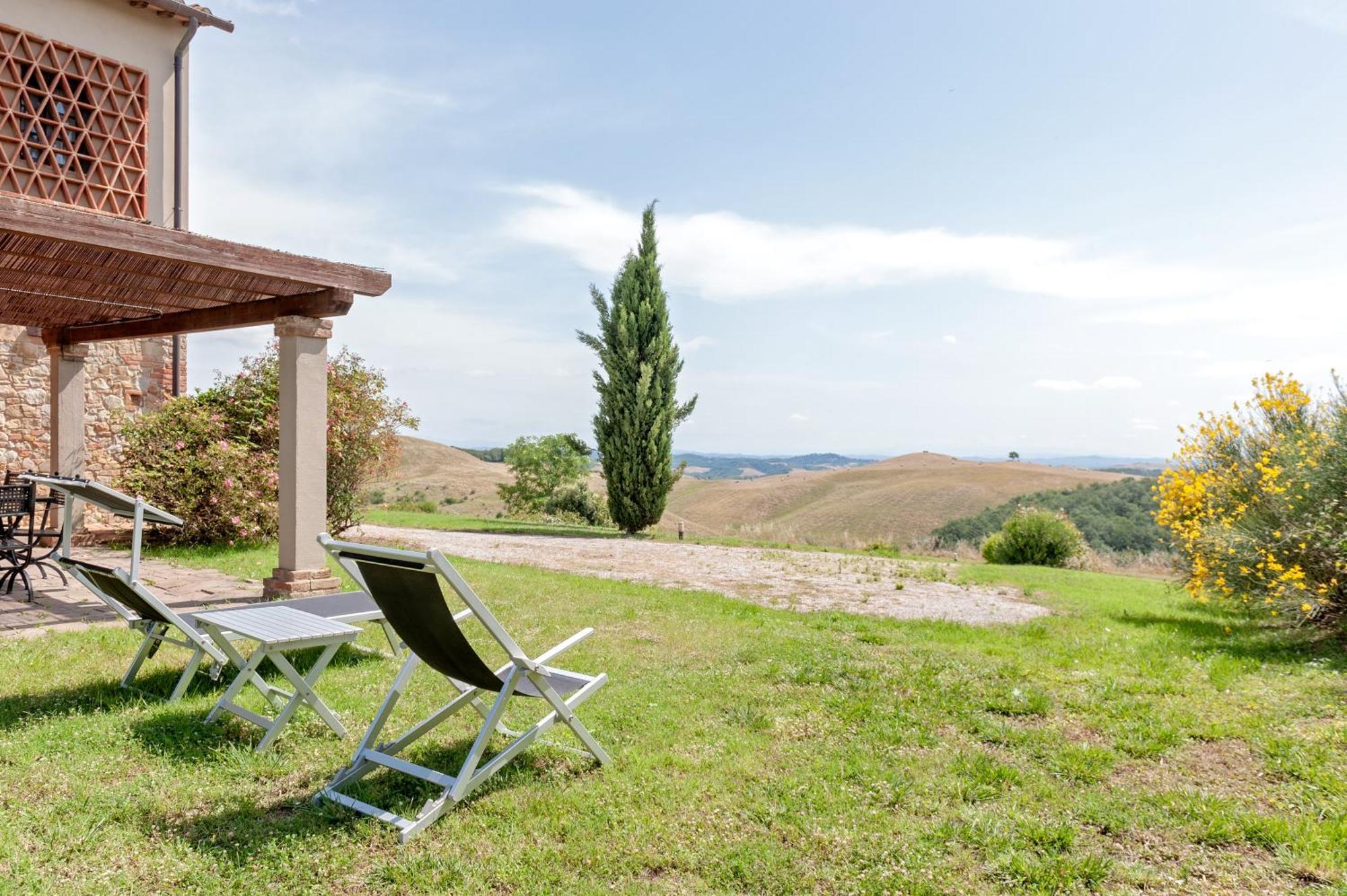 Il Borgo Delle Ville Palaia Esterno foto