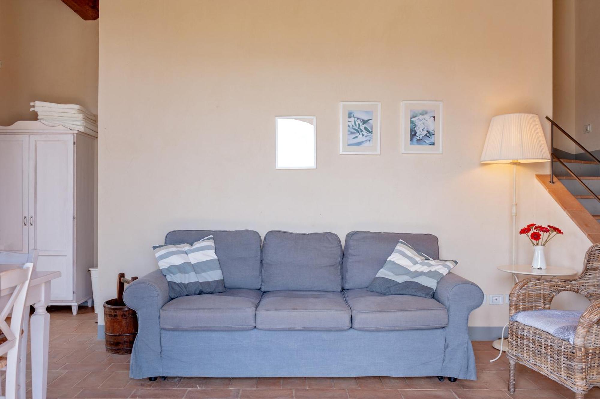 Il Borgo Delle Ville Palaia Esterno foto