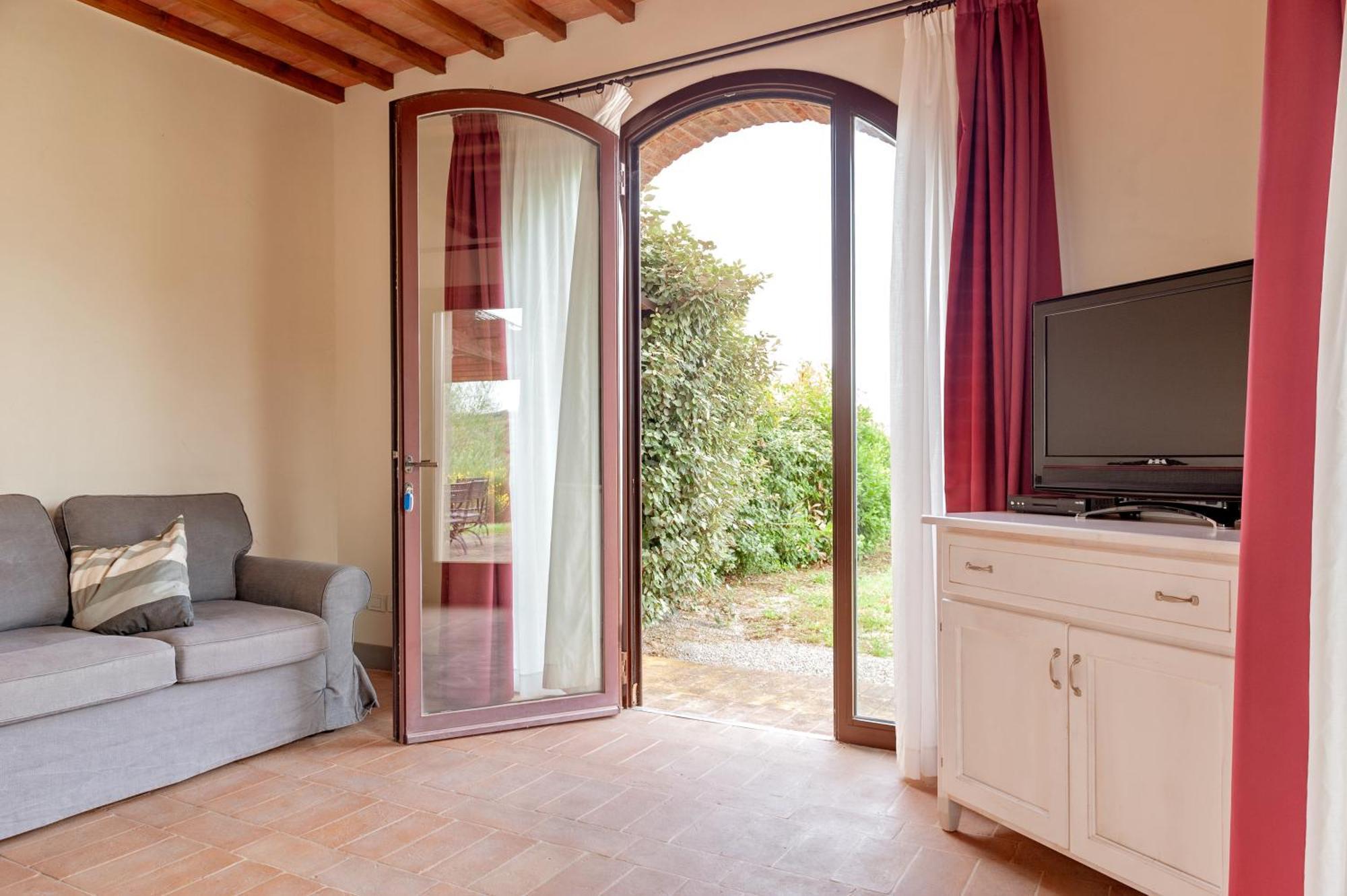 Il Borgo Delle Ville Palaia Esterno foto