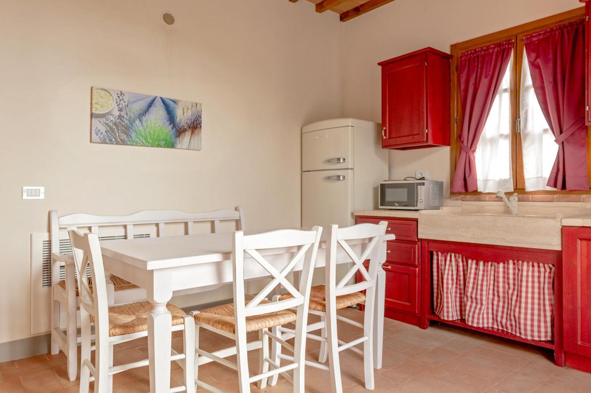 Il Borgo Delle Ville Palaia Esterno foto