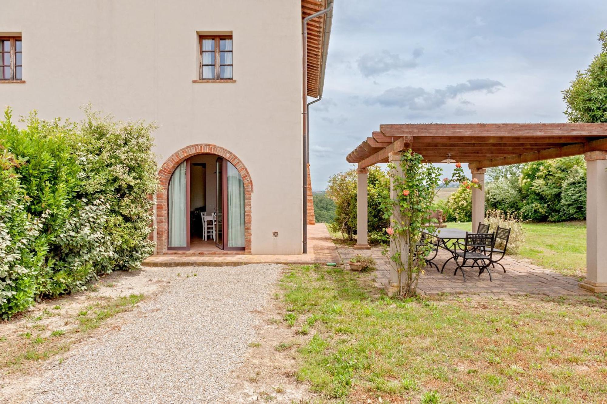 Il Borgo Delle Ville Palaia Esterno foto